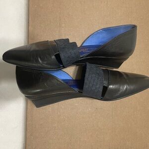 Oscar de la Renta Black Leather Flats